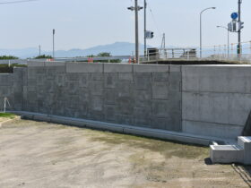 （社会資本整備総合交付金）街路事業　柞田川右岸線　道路整備工事